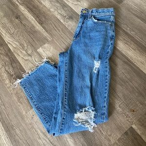 Universal thread ripped jeans